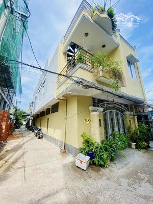 căn góc 102m² hẻm 8m ngay mặt tiền 11.2 tỷ nguyễn sơn, tân phú
