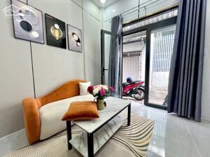 HÀNG HIẾM CHỈ NHỈNH 2 TỶ - HẺM XE HƠI - SỔ ĐẸP ĐỌN Ở NGAY - (4x12.6)