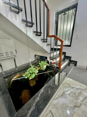 Cho thuê nhà riêng cực đẹp nội thất siêu đỉnh khu tái định cư chợ Hoa quả gần Vinhomes Imperia