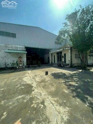 Nhà xưởng mặt tiền xã Lê Minh Xuân, Bình Chánh tổng dt 1600m2 giá 30 tỷ