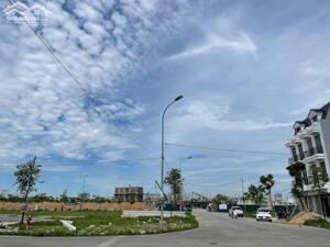 Cần bán nhà xây thô 3 tầng Phường Đông Hương, Thành phố Thanh Hóa, KĐT 3208, 90m2 giá tốt