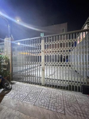 bán gấp lô đất đường trương phước phan bình tân giá 4 ty 8thương lượng lh ;0908606791