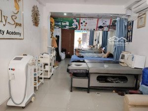 cho thuê nhà mặt phố trung phụng dt 50 m2 x 3 tầng, mt 4,2 m, có thang máy đỗ xe được