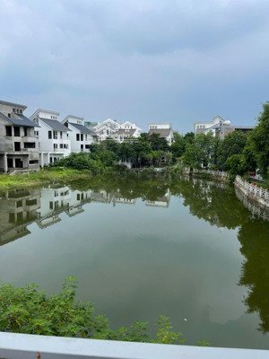 bán biệt thự ngôi nhà mới quốc oai 230m² mặt đường đại lộ thăng long giá chỉ 17,5 tỷ