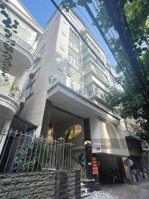 cho thuê văn phòng tại 41 thái hà - quận đống đa, ô tô đỗ tại tòa nhà, có sàn gỗ - rèm - vách kính