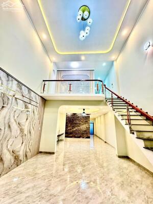 BÁN NHÀ LẦU 125M2 MẶT TIỀN BUÔN BÁN KẾ CHỢ QUANG THẮNG - TRẢNG DÀI. GIÁ 3TỶ 290TR