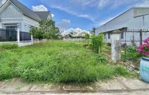 cần thanh lí nhanh lô đất gần khu công nghiệp tân phú trung, củ chi, sổ hồng riêng, công chứng ngay