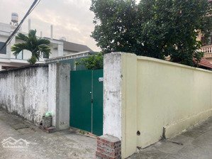 bán đất yên thường gia lâm 111m2 mt 6m 5xtr/m2, lô góc ngõ oto thông, 50m ra oto tránh, 