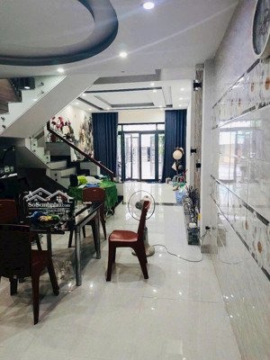 bán nhà 3 tầng đường 5m5 phú lộc 20- thanh khê dân trí cao nhà kiên cố vô ở liền