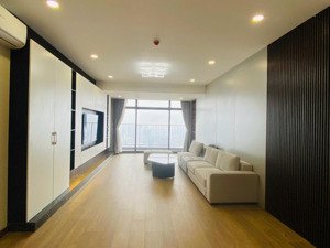 chính chủ cho thuê 4 ngủ 3wc đủ đồ 200m2 tại discovery complex 302 cầu giấy 36tr. 0973,;261.:093