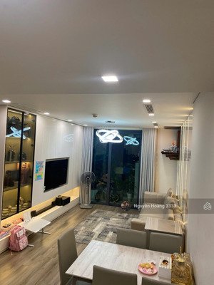 giá thật, gia đình bán gấp ch 2n - 2wc, 78m2 tòa center point. ban công đông bắc, full nội thất, sổ