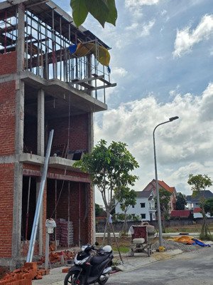 dân cư tân phú trung 100m2 (giá bán 2 tỉ 050 triệu) cách vinghome củ chi 1.5km