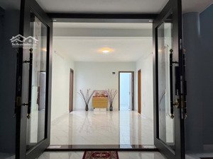 cho thuê nhà nguyên căn đẹp đối diện công an tỉnh ngay quảng trường