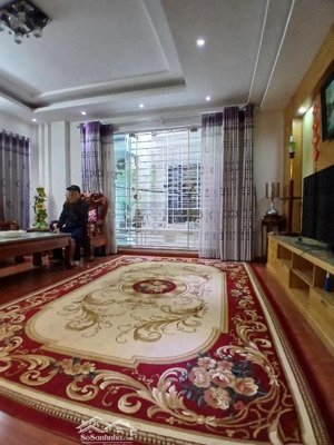 - tt ba đình hoàng hoa thám - nhà đẹp - ô tô qua nhà - ngõ thông - kinh doanh đa dạng
