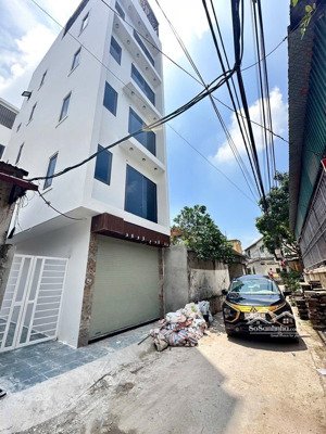 nhà cự khối, long biên, 47m2, mt 4.2m lô góc ngõ ô tô thông. xây 6 tầng thang máy