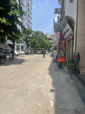 chdv huỳnh thúc kháng - 82m2 - ô tô đỗ cửa - 20 tỷ - dòng tiền 1 tỷ/năm