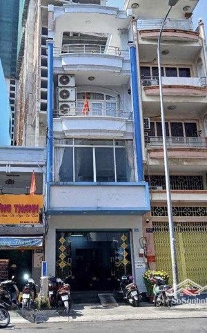 bán nhà đang cho thuê 42 triệu đường đề thám, quận 1. giá 6 tỷ 090/ 104,5m2 (5,5mx19m). 2 lầu, shr