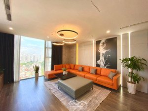 cho thuê 4 pn full đồ nội thất tại discovery 302 cầu giấy 200m2 giá 36tr. lh: 