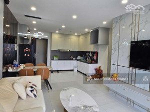 chính chủ bán 3pn 2wc 100m2 tầng cao view sài gòn full nội thất chung cư c-skyview chánh nghĩa