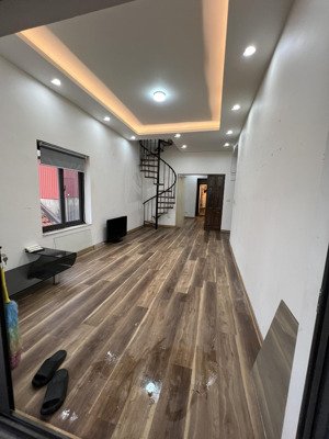 cho thuê cc mini 2 tầng 80m2 2pn, 2wc, 2 ban công tại võ thị sáu - giá 8,5 triệu/ tháng