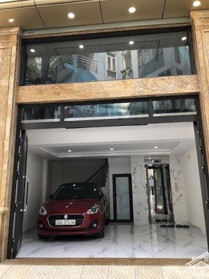 nhà riêng 40m2 x 7t có thang máy ô tô vào nhà, ngõ rộng 6m, giá 12,9 tỷ, ngõ 110 nam dư, lĩnh nam