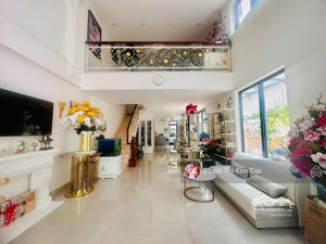 lakeview city 23 tỷ sở hữu ngay shophouse 4 tầng. dt 7x20m sẵn nội thất cao cấp (có thang máy)