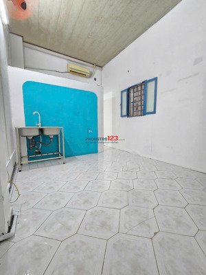 phòng máy lạnh sạch sẽ giá rẻ ngay lý chính thắng