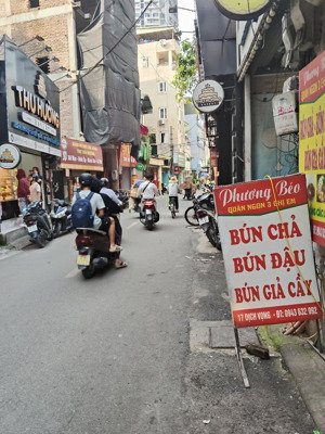 bán nhà cầu giấy. 95)55 m2, cách mặt phố ô tô tránh kinh doanh 10 m. giá 8?7 tỷ