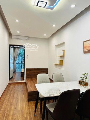 chỉ cần xách vali vào ở nhà tập thể 8/3 chỉ 2. xx tỷ