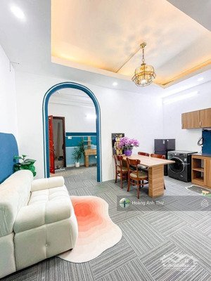 chdv đường thăng long, p4 tân bình, ngay cổng ga t3 tân sơn nhất dt 5x20 nhà 5 tầng full nội thất