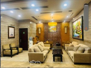 tin thật! bán khách sạn mt cửu long p2 tân bình ,dt:15x25 kc 9 tầng hdt 300tr/tháng giá bán 65 tỷ