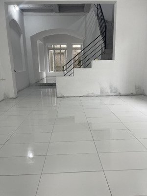 cho thuê nhà đã hoàn thiện khu a geleximco giá 16 triệu tháng.