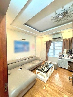 bán nhà phố yên hòa- cầu giấy 7.65tỷ 35m2- 2mặt thoáng đẹp ở ngay- 50m ra trường, chợ full tiện ích