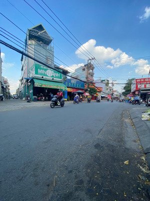 giảm ngay 1.5 tỷ,bán tòa nhà khu đông tp.hcm, lô góc 02 mt ngay 03 trục đường: ql.1a-ql.1k-p.v đồng