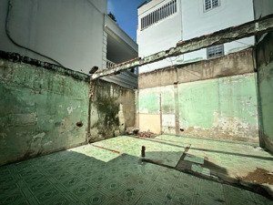 nhà cấp 4 hẻm xe tải 5 tấn thoại ngọc hầu, tân phú dtcn: 180m2 (6x30m)