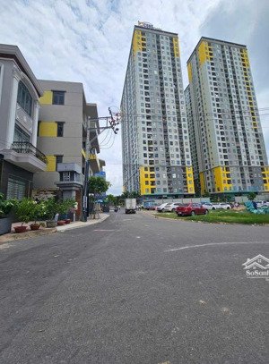 bán lô đất sát bên chung cư đường thống nhất phường đông hoà, giáp làng đại quốc gia tphcm 4.5 tỷ