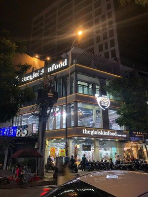 siêu hot.mt lê hồng phong p3 quận 5,dt:10x20 kc 5 tầng ,hdt 250tr giá bán 50 tỷ thương lượng