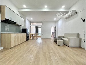 căn hộ penhouse 1pn tách bếp + balcon siêu rộng siêu mát - lầu 6 thang máy full nội thất