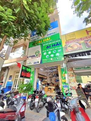 mặt tiền trịnh văn cấn ngay trần hưng đạo 4 x18m 5 tầng 6 phòng