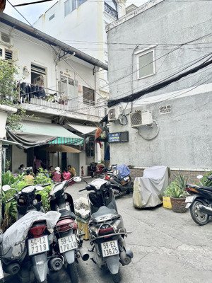 chính chủ, cần bán nhà tầng 2 trần đình xu, quận 1, shr, 2pn, 2wc