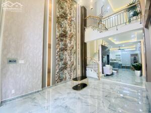 80M2 3TẦNG HCH 6M NGAY EMART CHỈ NHỈNH 7TỶ
