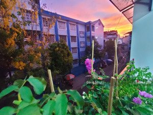 tôi chính chủ bán căn hộ 2 pn- cmt8 tân bình, full nội thất 2pn, view chill, trung tâm
