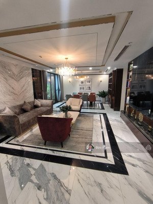 cho thuê chcc green diamond - 93 láng hạ, đống đa, 150m2 3pn,đủ đồ, giá thỏa thuận. lh 