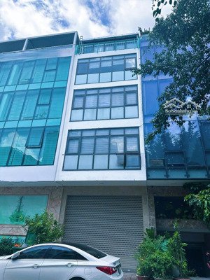cho thuê mặt bằng kinh doanh đường số nhánh trần não, an phú (quận 2 cũ) - có thang máy & máy lạnh