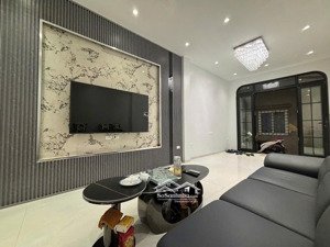 bán nhà khâm thiên 37m 6 tầng thang máy ngõ thông ô tô tránh cách phố 30m giá 12.8 tỷ