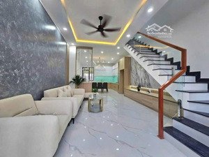 bán nhà riêng mặt phố giá 2 tỷ, 95m2 tại phường chánh hiệp - tp.hcm