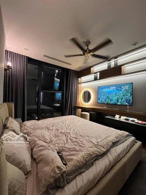 bán căn queen duy nhấttại pentstudio, lạc long quân, phú thượng, tây hồ,giá cực chất 18,2 tỷ, 152m2