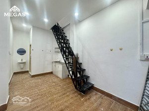 1 lầu 1 trệt + sân thượng ngay song hành _ nguyễn văn quá _ cầu tham lương