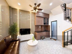 bán nhà hoàng văn thụ phường 9 phú nhuận - 3 tầng - 21m2 (5m x 4m) giá 3,65 tỷ