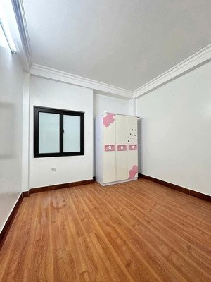 bán nhà doãn kế thiện-cầu giấy, toà nhà dân xây 5 tầng thiết kế đẹp gần các trường đại học, 11.5 tỷ